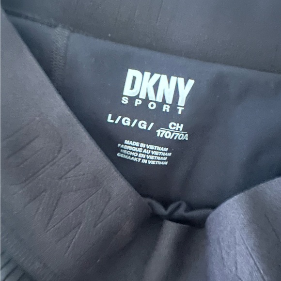 Pleased DKNY tennis skirt - Picture 2 of 4